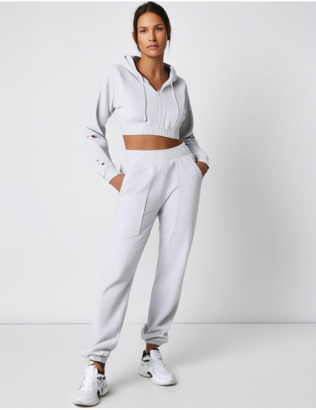 Velora Essential Tracksuit – Grey